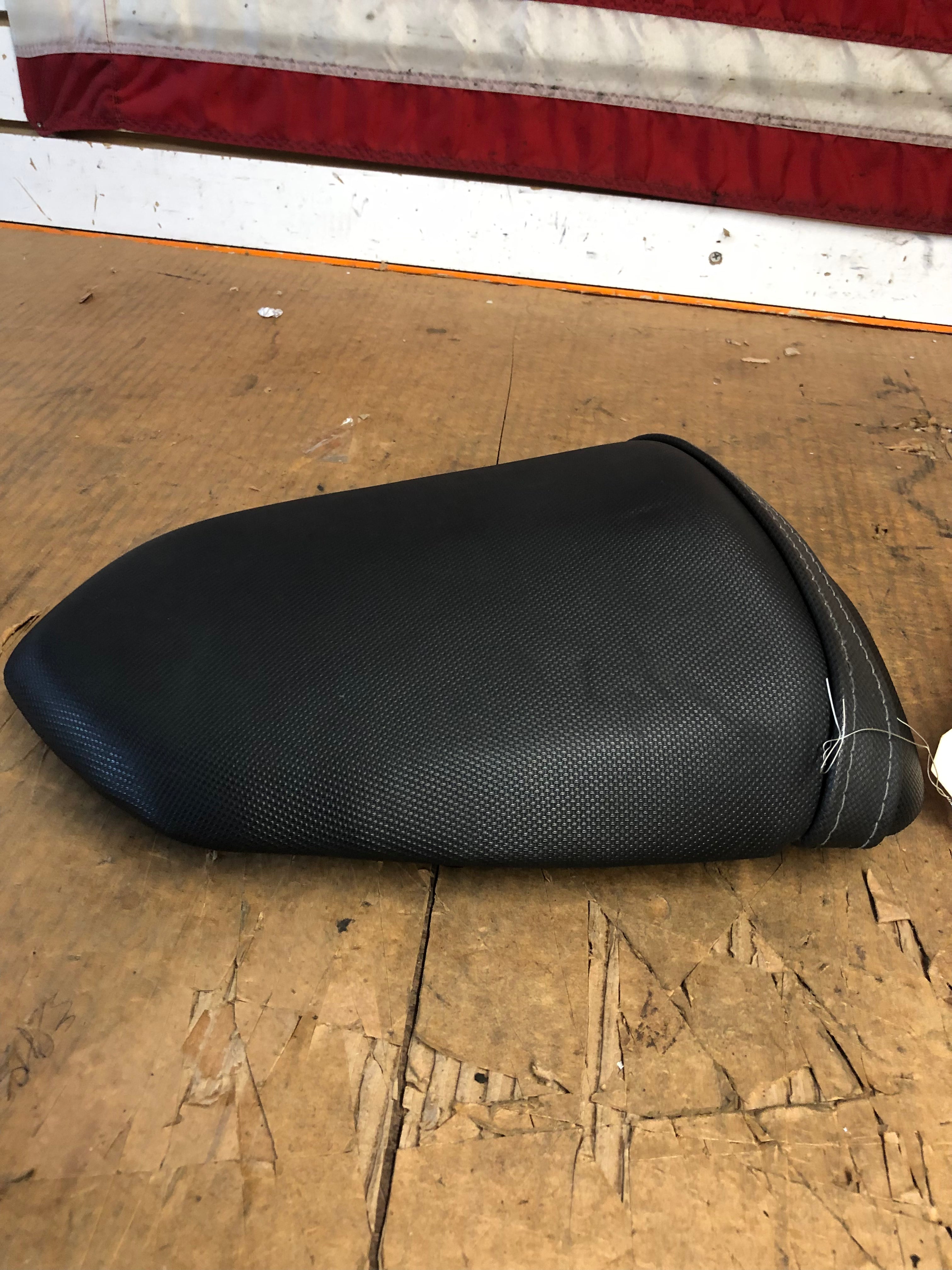 08-12 Kawasaki Ninja 250 Rear Seat OEM Ebay