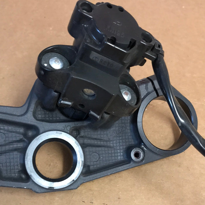 2020 Kawasaki Ninja ZX6R 636 Triple Trees Clamp Ignition w/ Key 19 20 21 22 23