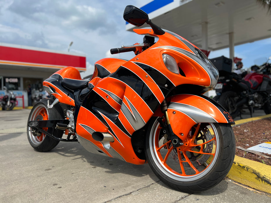 2005 Suzuki GSX-1300R Color: Orange/Black Mileage: 10,873 VIN: 109259