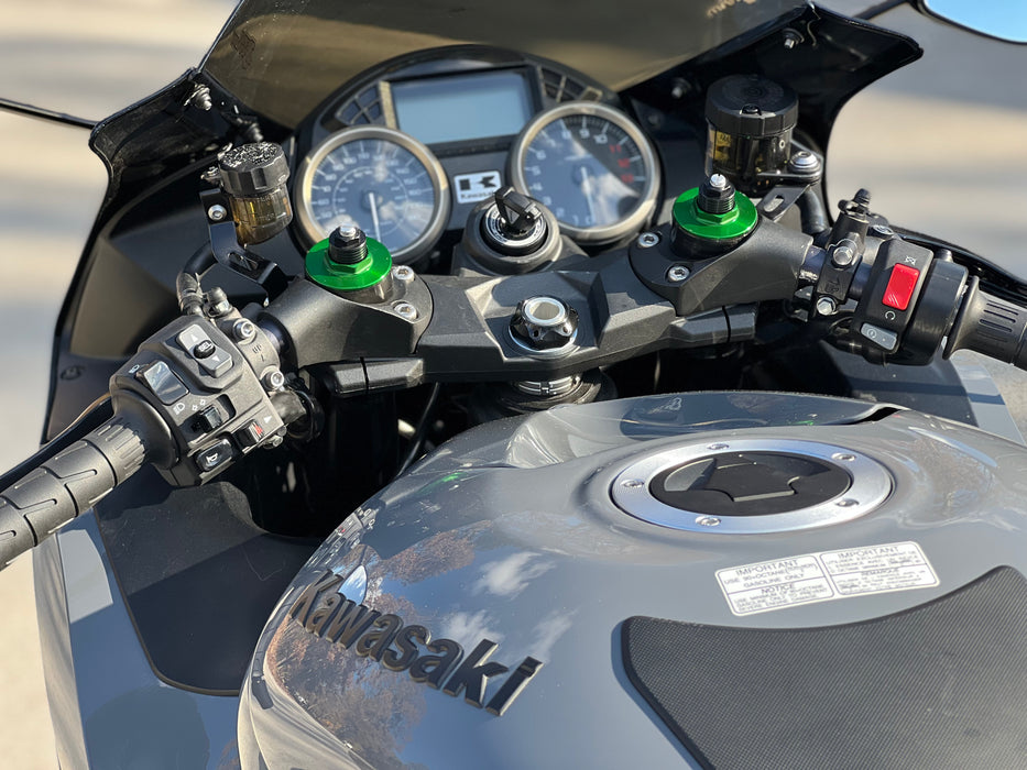 2021 Kawasaki ZX14R Color: Gray/Green Mileage: 2,609 VIN: 013546