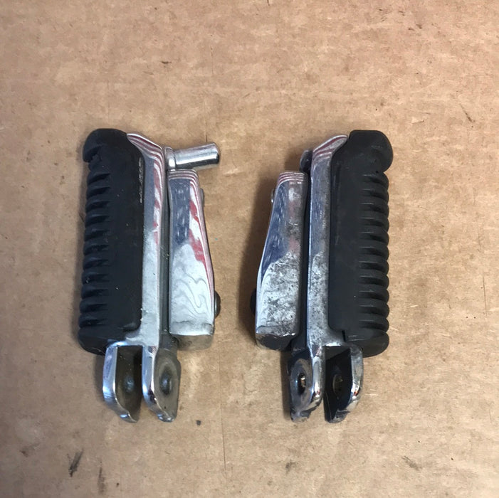 Suzuki Hayabusa Busa Rear Passenger Foot Pegs