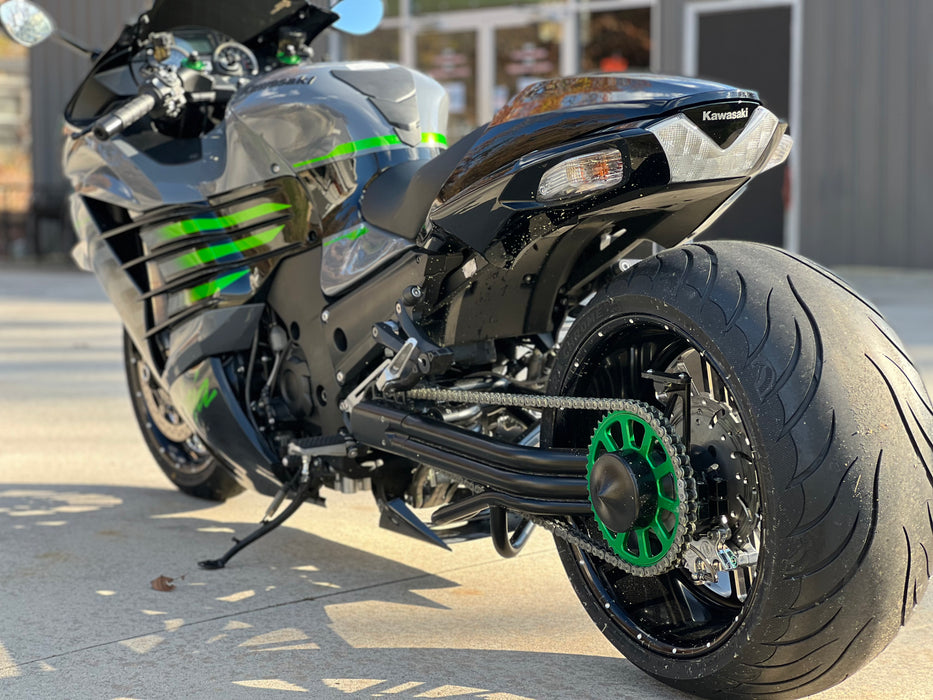 2021 Kawasaki ZX14R Color: Gray/Green Mileage: 2,609 VIN: 013546