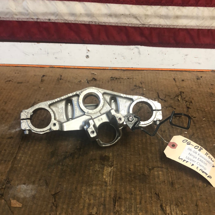 06-08 Kawasaki Ninja EX650 Upper Clamp