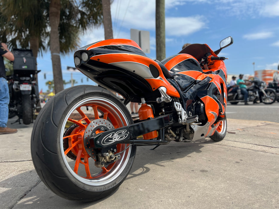 2005 Suzuki GSX-1300R Color: Orange/Black Mileage: 10,873 VIN: 109259