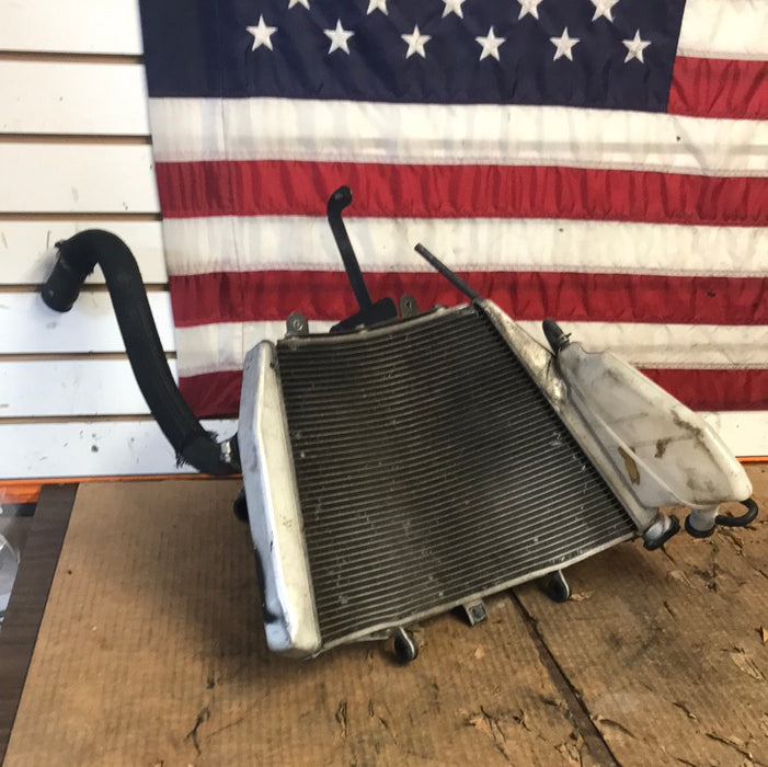 2005-2006 Suzuki GSXR 1000 Radiator OEM with Cooling Fan, Hoses, Coolant Tank