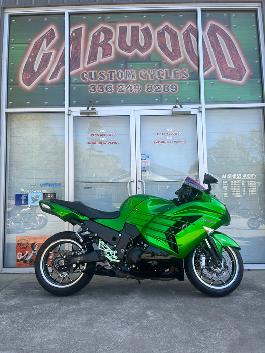 2014 Kawasaki ZX14 Color: Green Mileage: 9,572 VIN: 006895