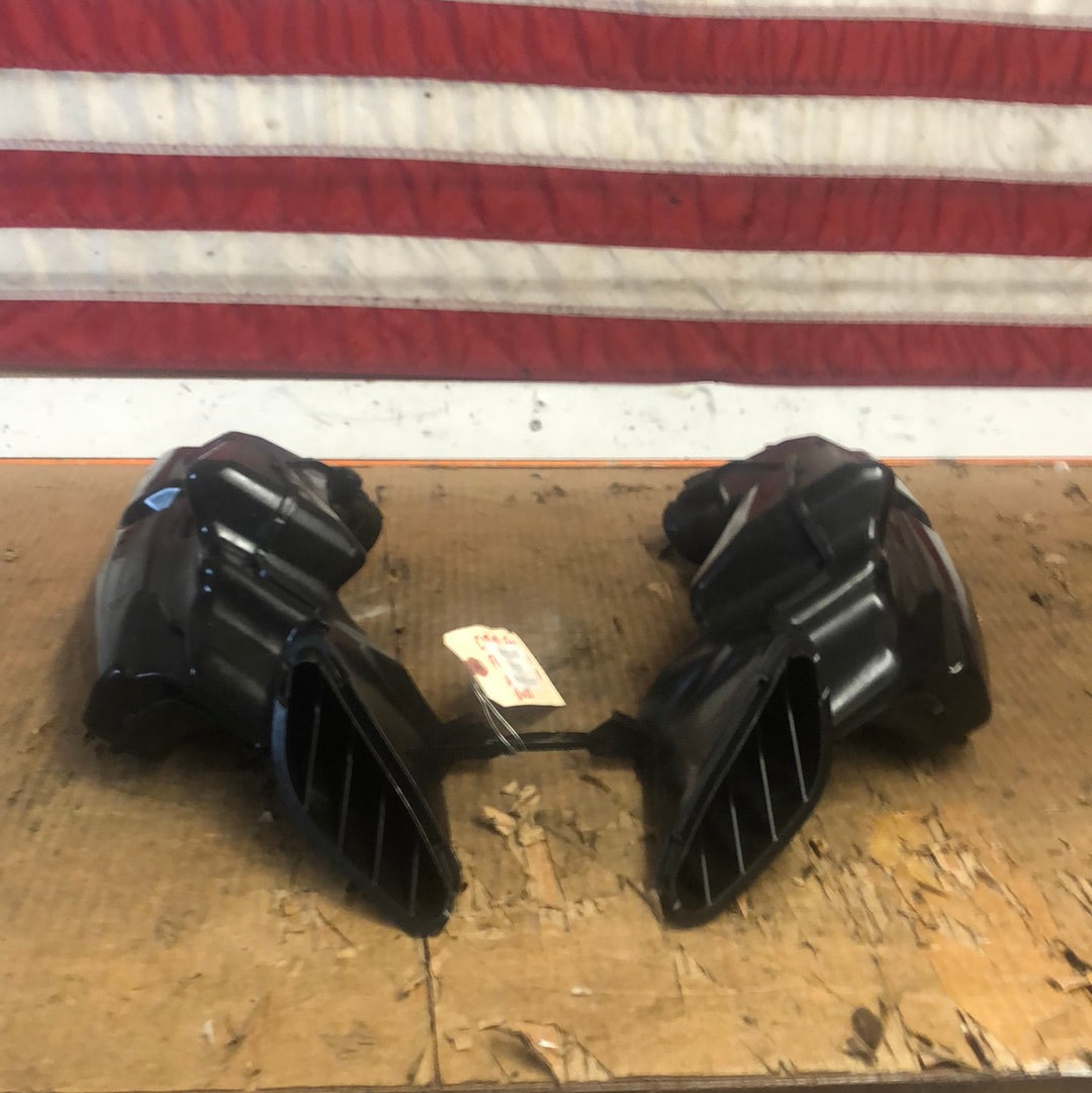 08-09 GSXR 600 750 Ram Air Ducts